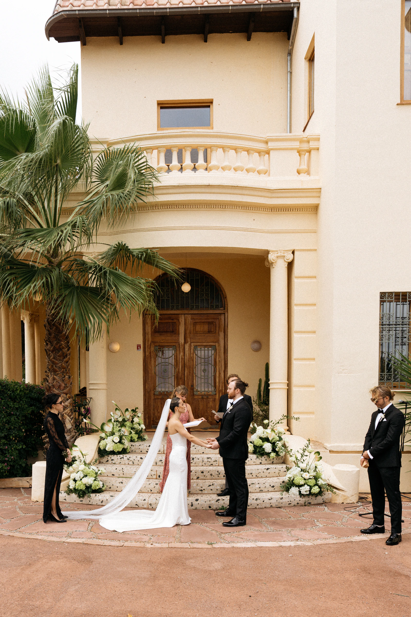 Ada and Liam's real wedding in Valencia, photograph 10