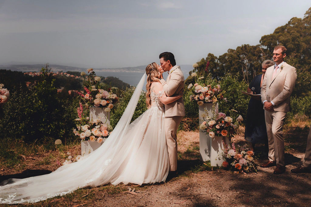 Alex and Brandon's real wedding in Galicia, photograph 4