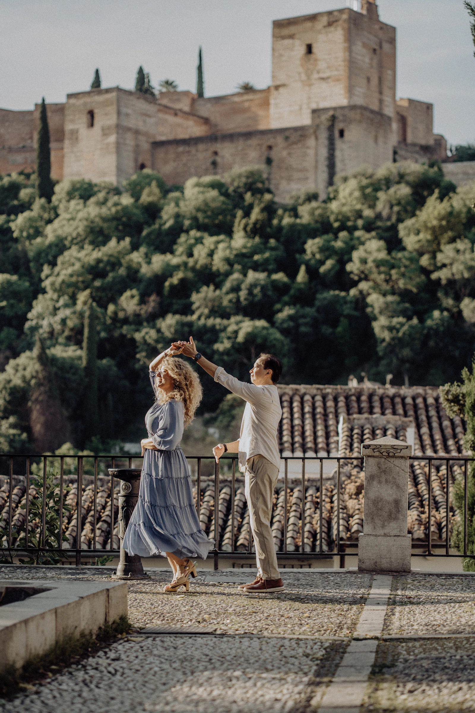 Guillermo and Danielle's pre-wedding session in Granada, photograph 4