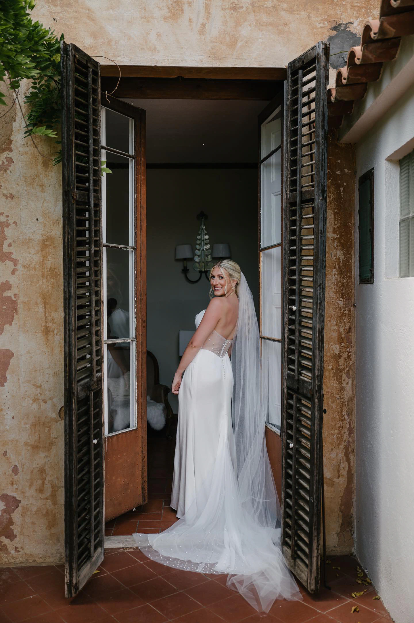 Halley and Dani's real wedding in Sitges, photograph 7