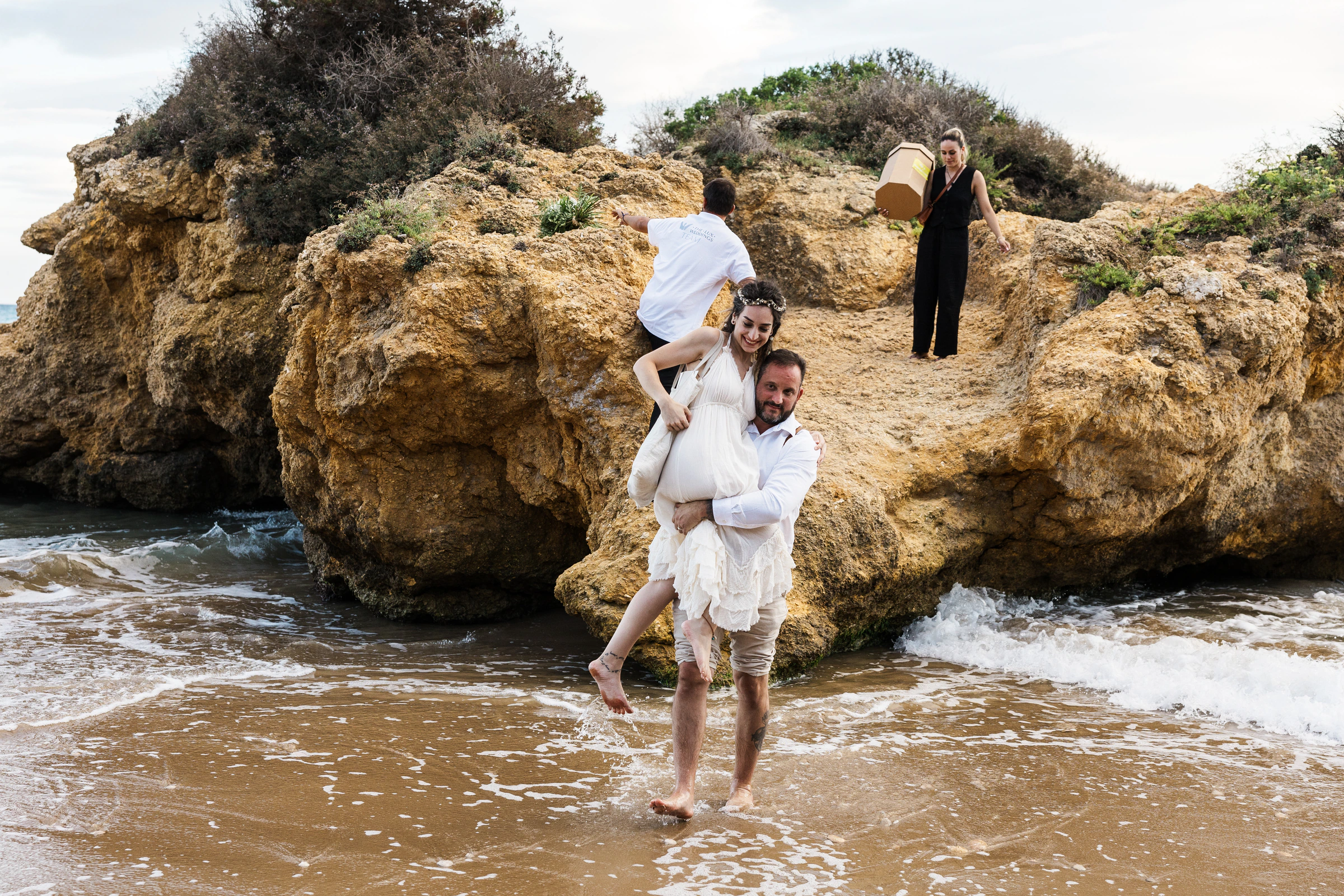 Mary Elaina and John's real wedding in coastal Spain, photograph 16