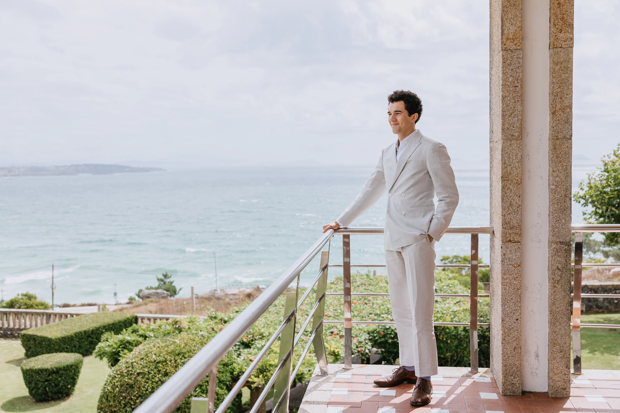 Melanie and Elliot's real wedding in Galicia, photograph 4