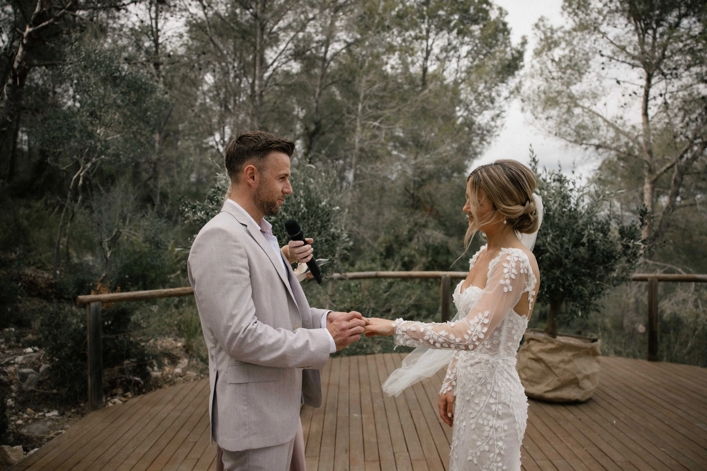 Samantha and Barry's real wedding in Sitges, photograph 6